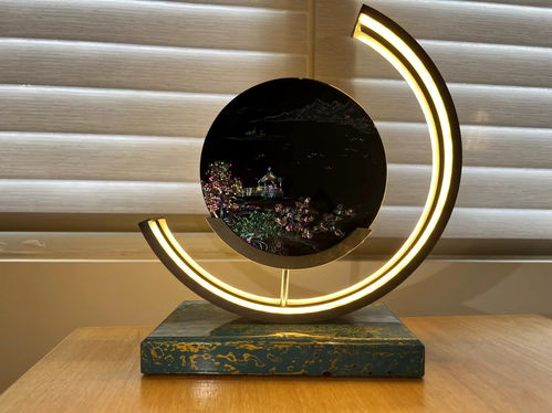 揚(yáng)州工 向 新 而行 古老非遺煥發(fā)出新生機(jī)